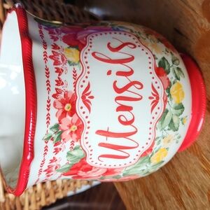 The Pioneer Woman‎ Stoneware Utensil Holder Red Floral Cottage Shabby